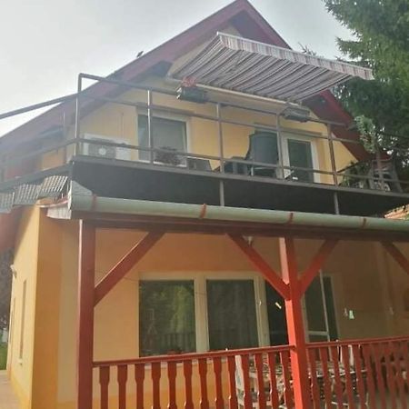 Fűzfa Apartmanház Tamási Exterior foto